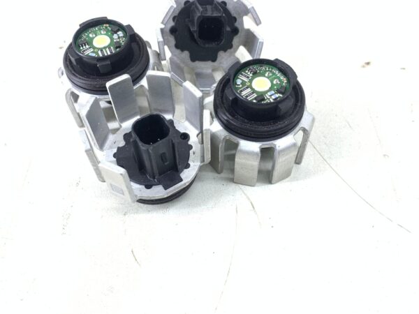 LAMPADA LANTERNA TRAS. TOYOTA HILUX 2021/ COM LED