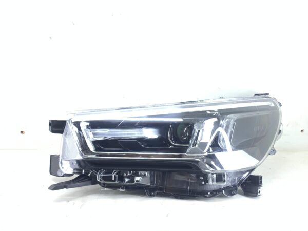 FAROL TOYOTA HILUX 2021/ LE COM LED