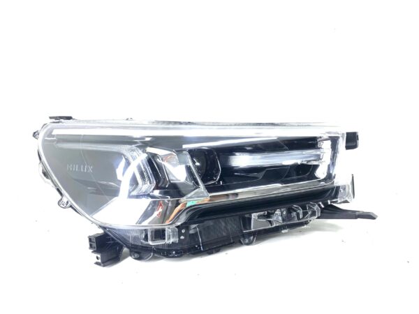 FAROL TOYOTA HILUX 2021/ LD COM LED